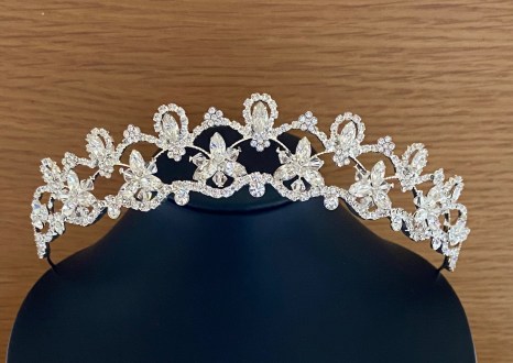 Silver tiara with diamante and glass beads- 23mm