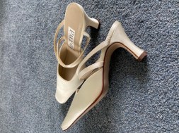 Ivory satin wedding shoe size 3.5