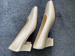 Ivory satin wedding shoe size 6.5